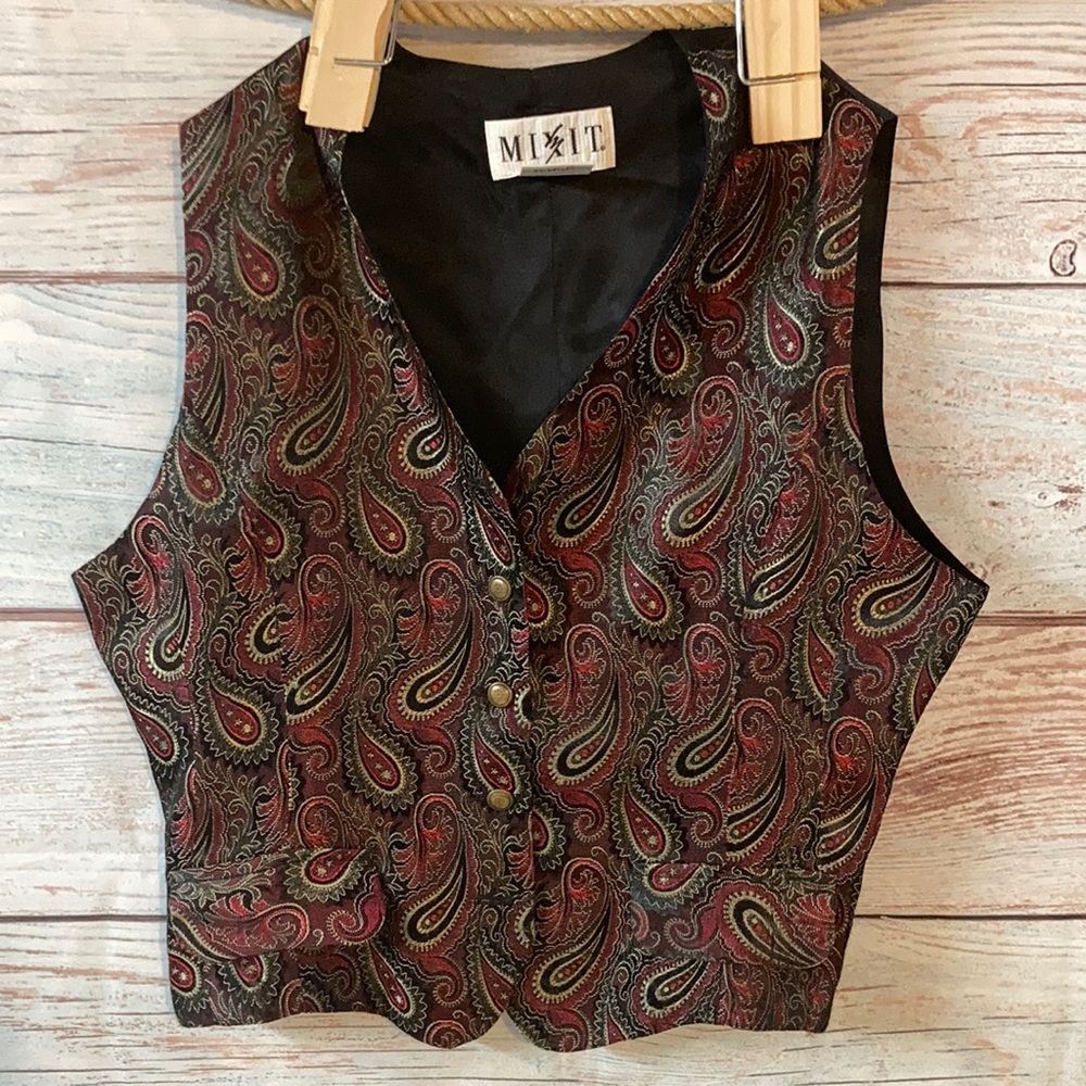 Large Boys vest. Burgundy and black.